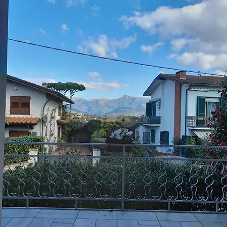Holiday home Liana Apuana Mare
