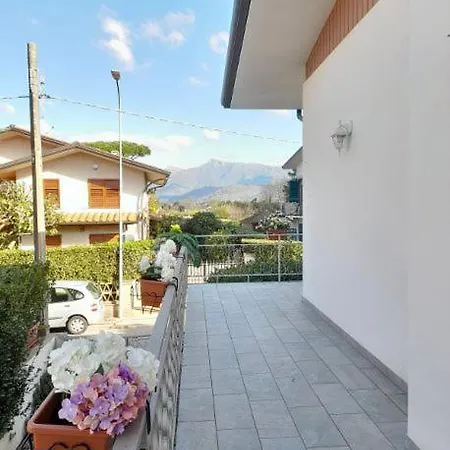 Liana Apuana Mare Holiday home