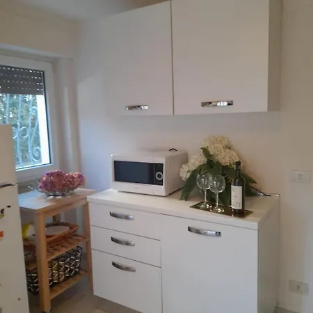 Liana Apuana Mare Holiday home *